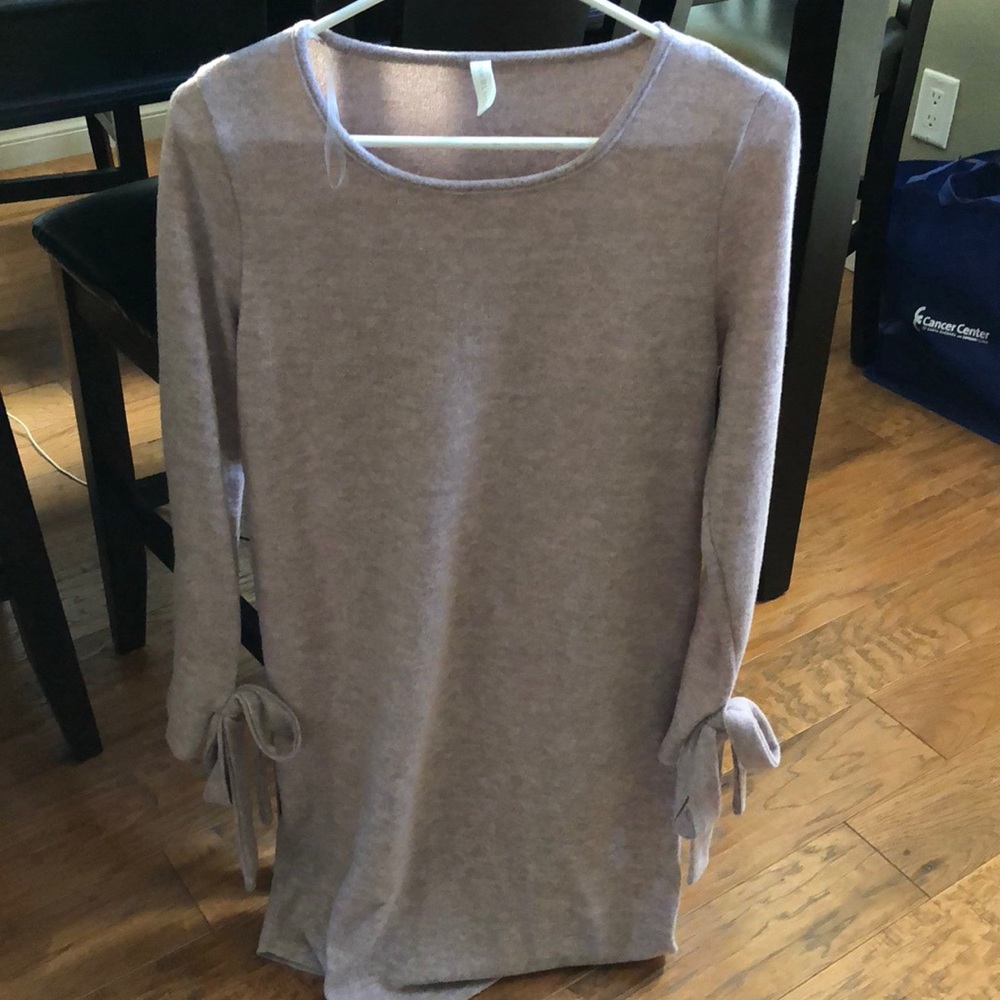 Pink blush maternity dress long sleeve large